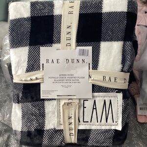 Rae Dunn Dream queen sized buffalo plush blanket
